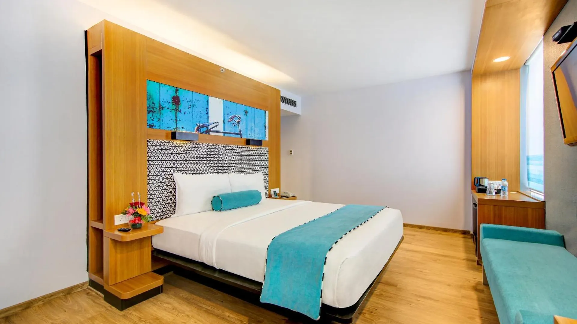 Sunday Hotel Chandigarh Zirakpur 5*,