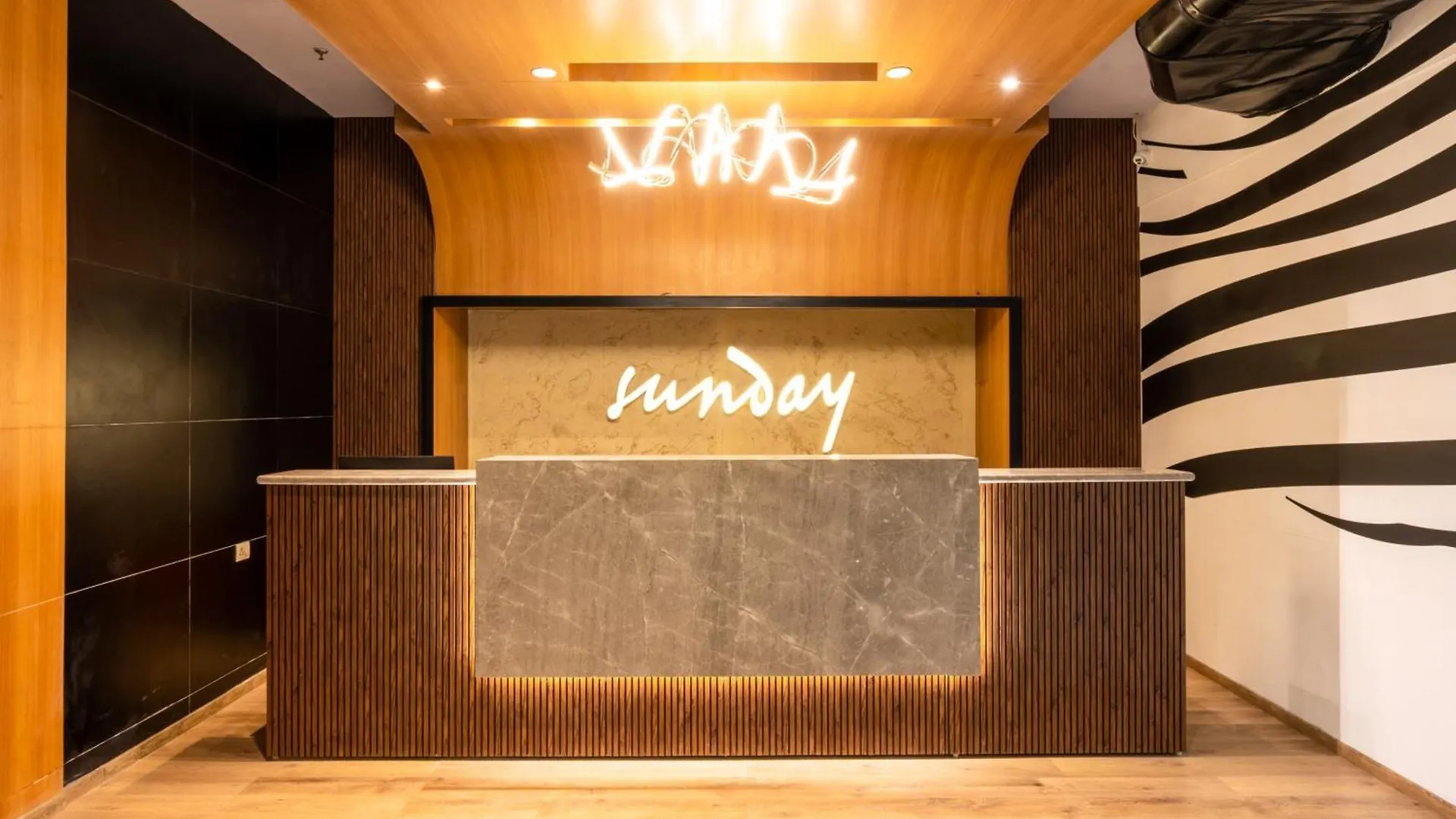 Sunday Hotel Chandigarh Zirakpur