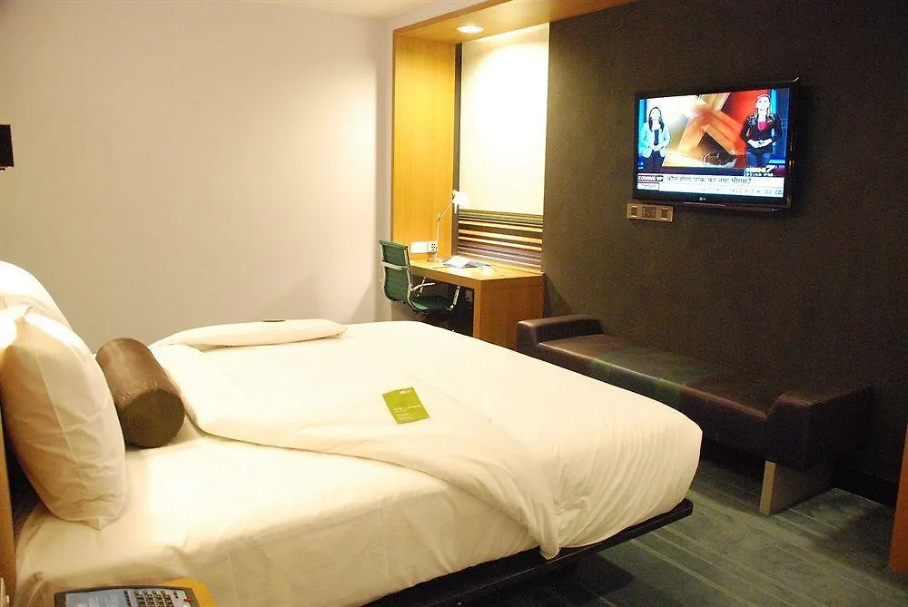 Sunday Hotel Chandigarh Zirakpur