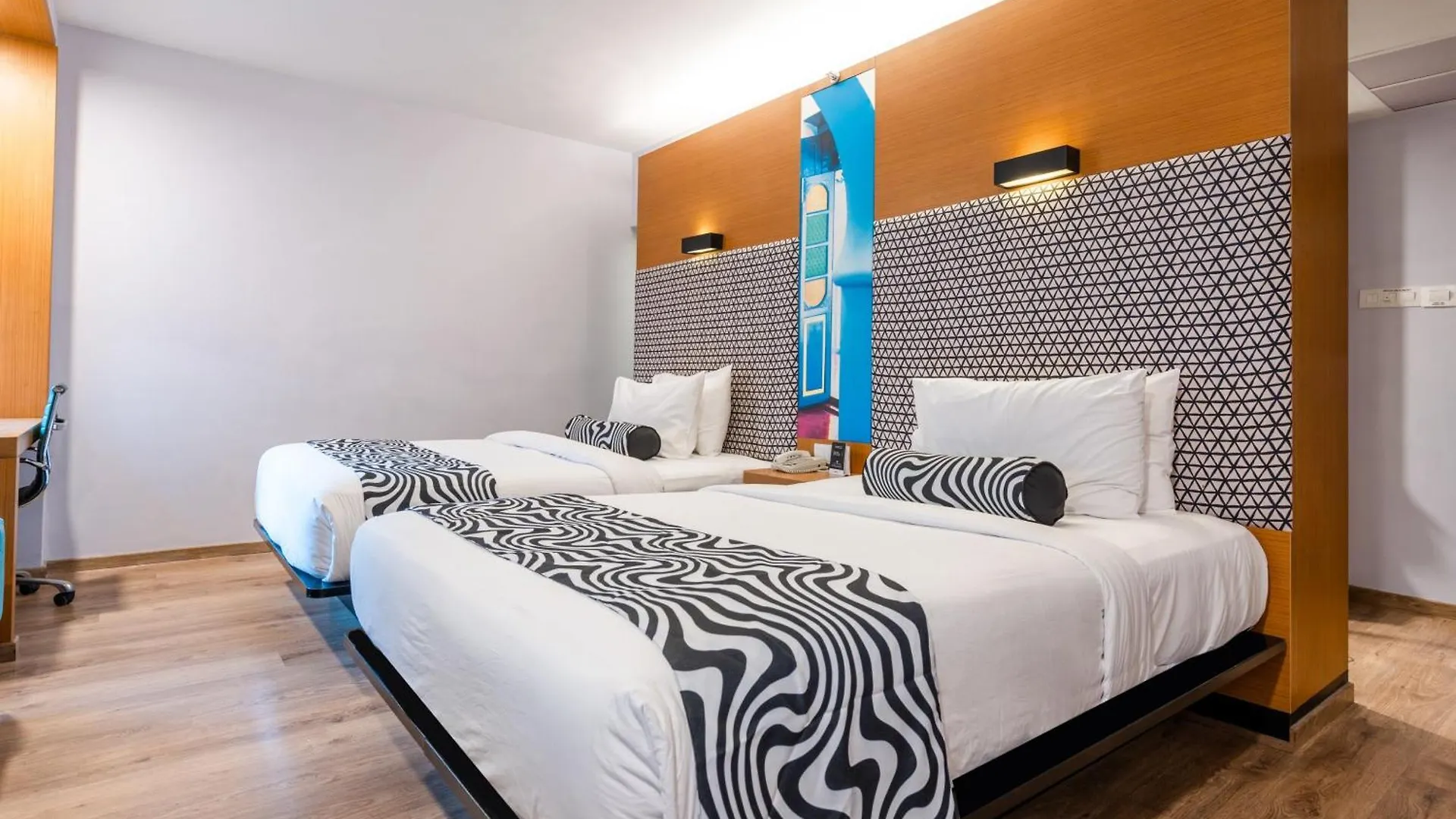 Sunday Hotel Chandigarh Zirakpur 5*,