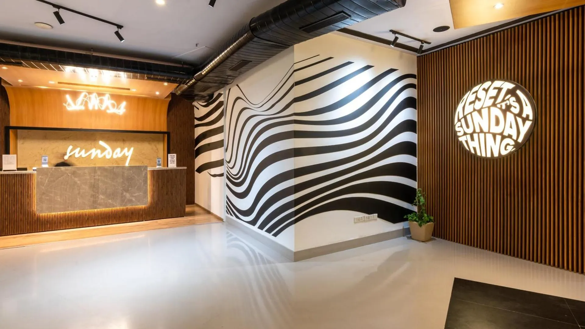 Sunday Hotel Chandigarh Zirakpur